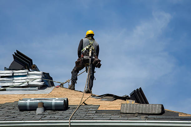 Professional Roofing technician working in Abercrombie, ND
